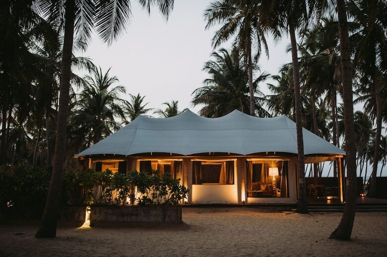 Hotel Karpaha Sands