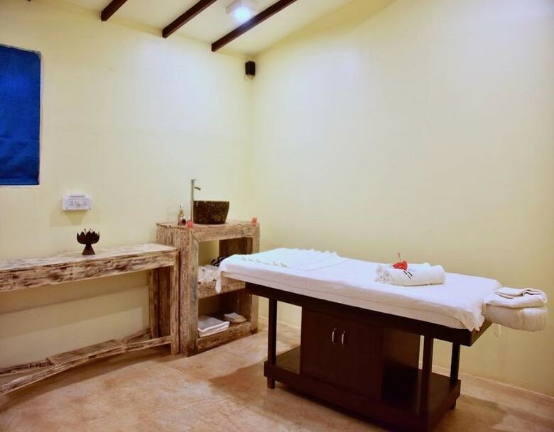 Hotel Room Maangta 320 - Morjim Goa