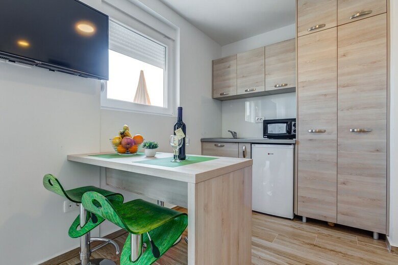 Aparthotel Almare Apartments  Budva