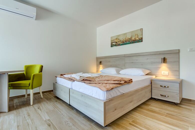 Aparthotel Almare Apartments  Budva