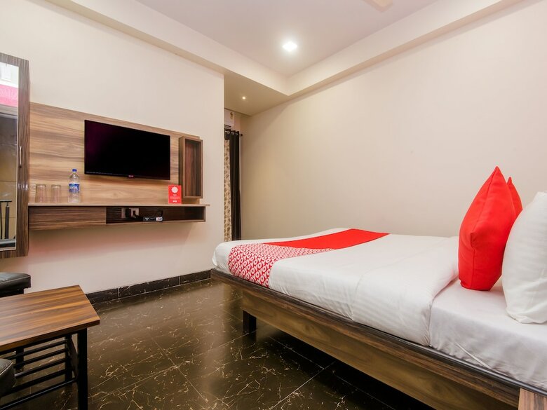 Hotel Oyo 12894 Bunty Residency