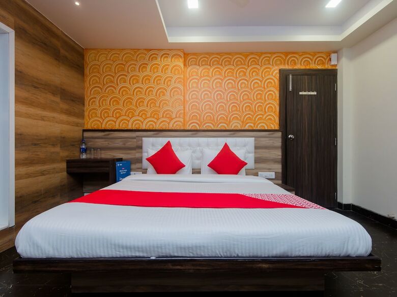 Hotel Oyo 12894 Bunty Residency