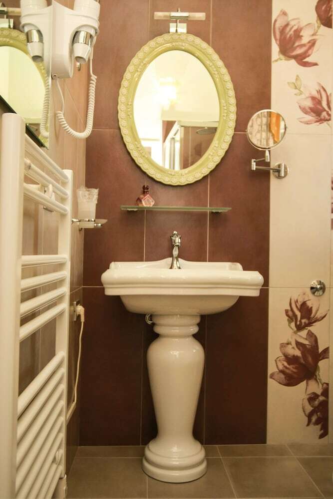 Bed & Breakfast Alexander Art Nouveau Suites