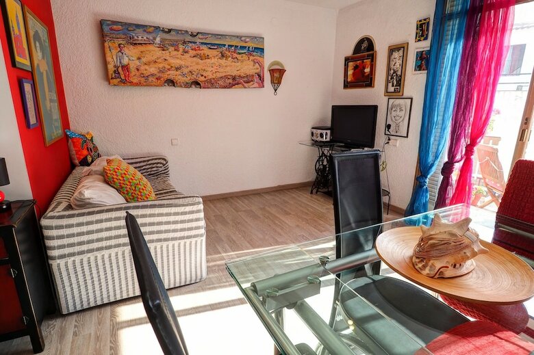 Aquarium Apartment