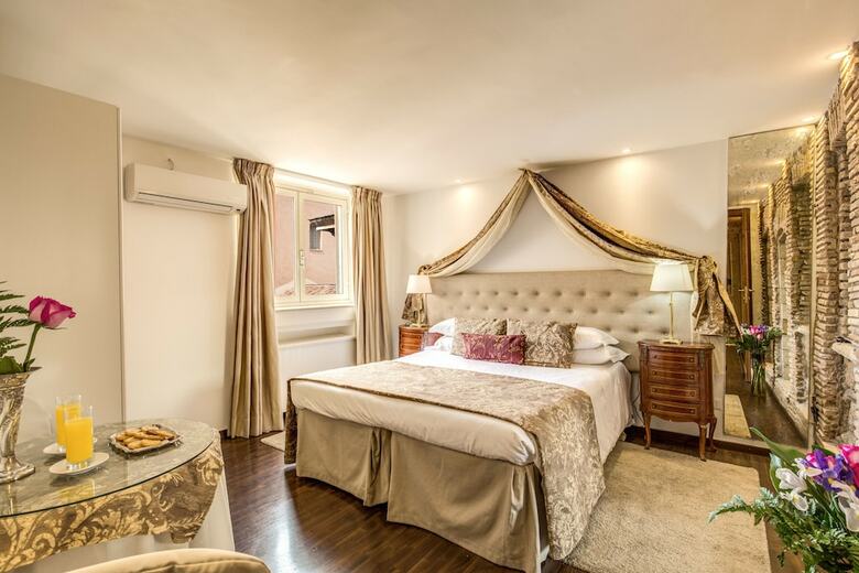 Bed & Breakfast Pantheonview - Luxury Suites