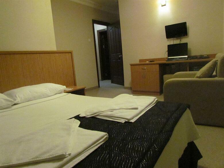 Agora Boutique Hotel & Bistro