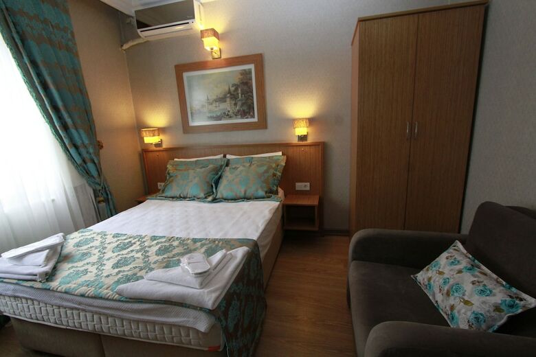 Agora Boutique Hotel & Bistro
