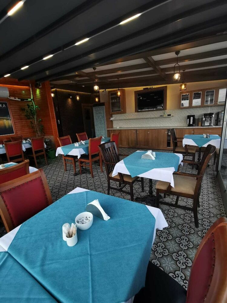 Agora Boutique Hotel & Bistro