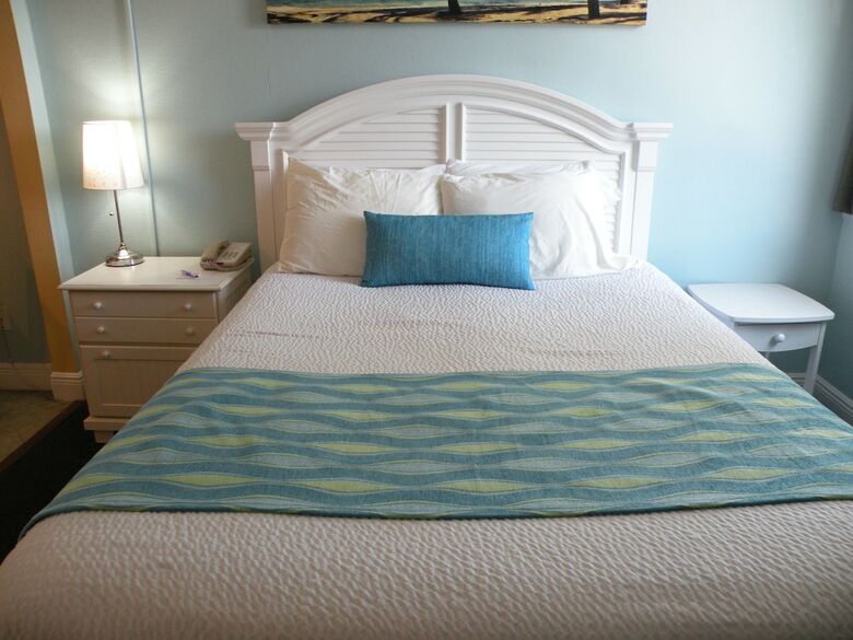 Pelican Pointe Hotel By Sunsational Beach Rentals Llc