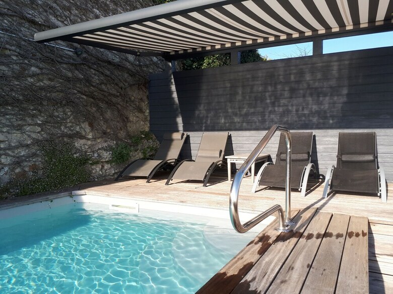 Bed & Breakfast La Rocheli�re