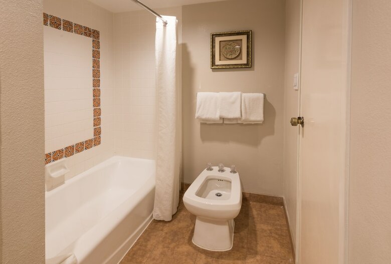 Vanllee Hotel And Suites
