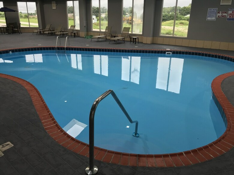 Hotel Quality Inn And Conference Center