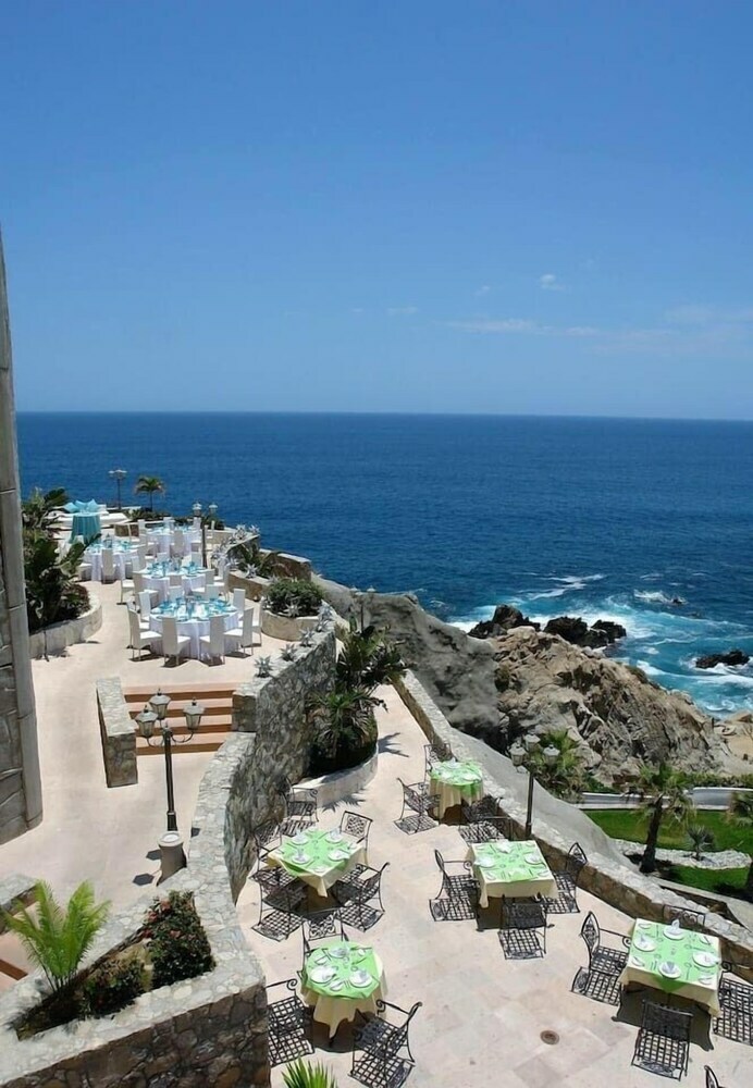 Hacienda Residences, Private 3-bedroom Villa