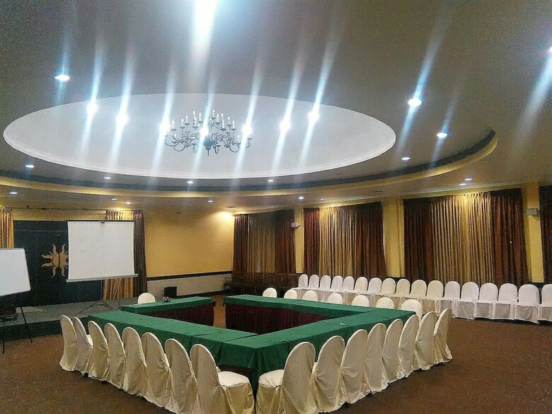 Hotel The Woods Manor Mg Road