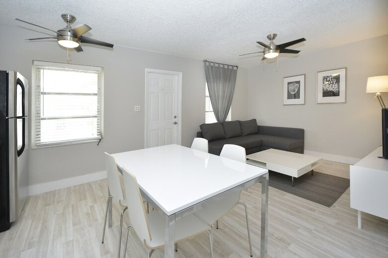 Hallandale Beach Apartments