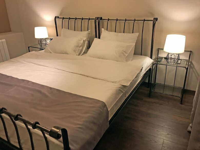 Oc Apartments