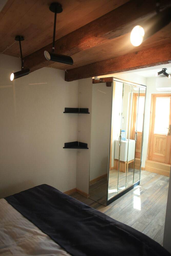 Oc Apartments