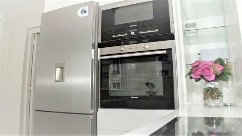 Apartamento 55 M2 With Balcony In The 6th Arrondiss.