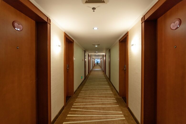 L Hotel Lianhua