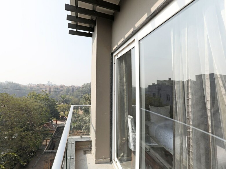 Oyo 11071 Hotel Tisya