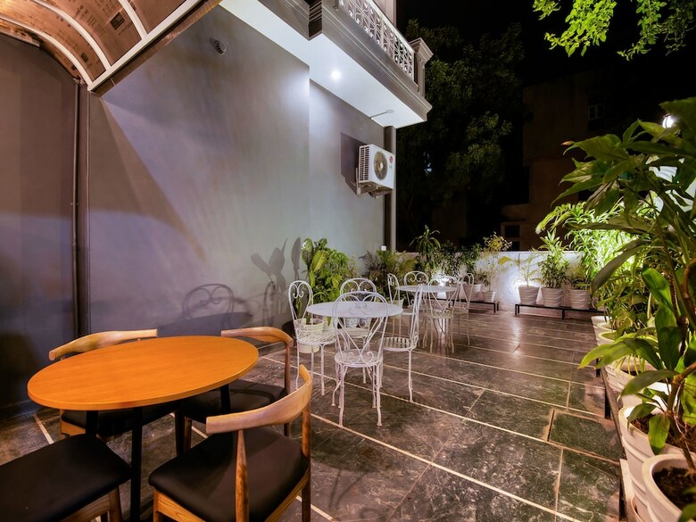 Hotel Oyo Townhouse 023 Cr Park