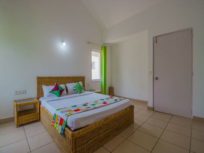 Oyo 13840 Home Radiant 2bhk Lpk Waterfront