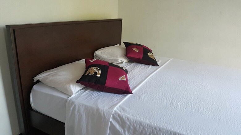 Hotel Homestay 24