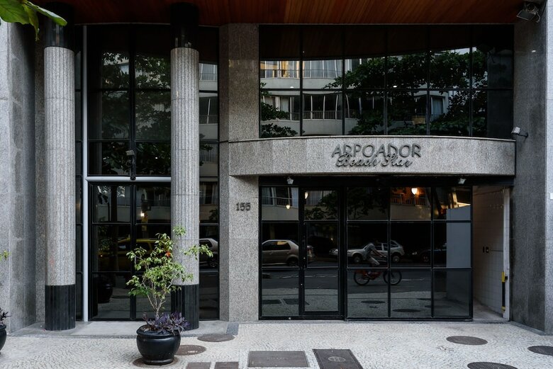 Apartamentos All In Rio- Por Do Sol No Arpoador