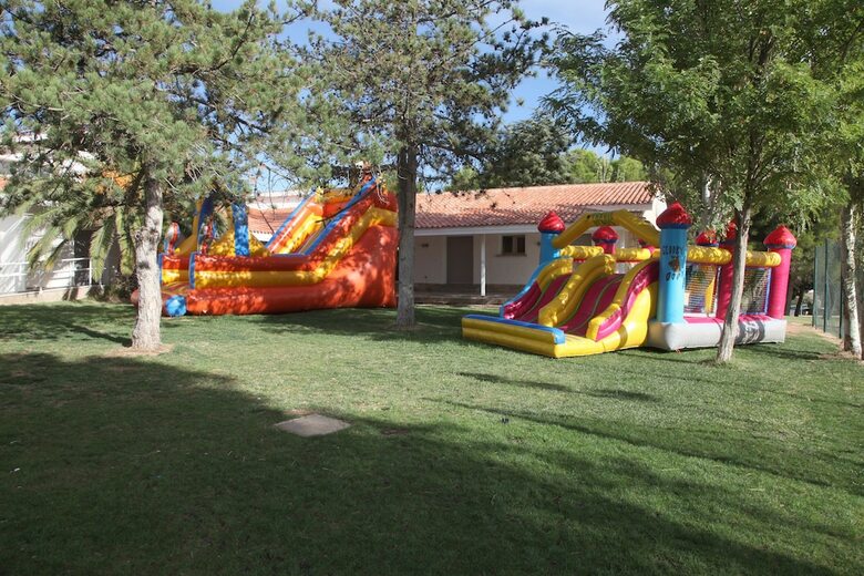 Hostal Albergue El Gracijo