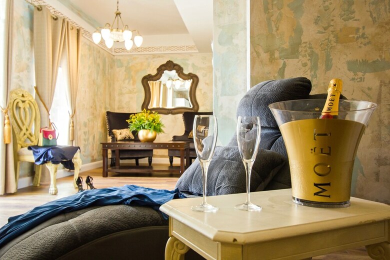 Hotel Plaza Marchi Old Town