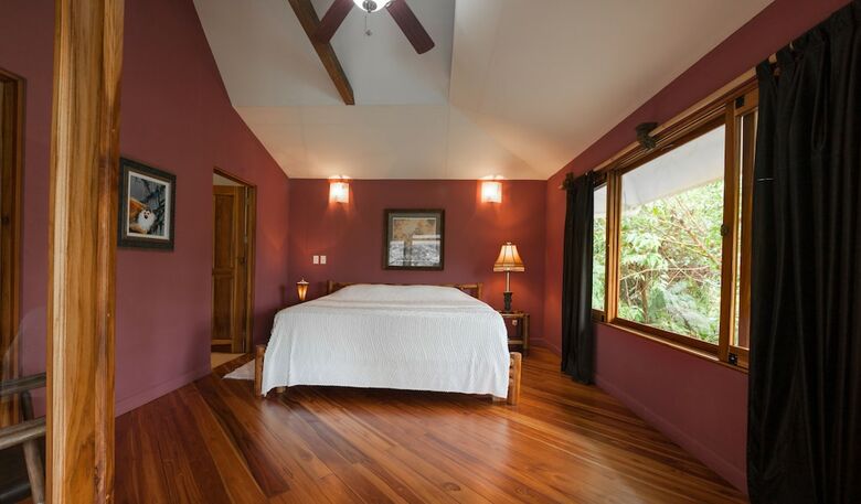Monos Locos - Portasol Vacation Rental