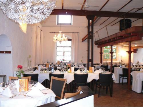 Hotel Restaurant Gr�ner Baum Und Altes Tor