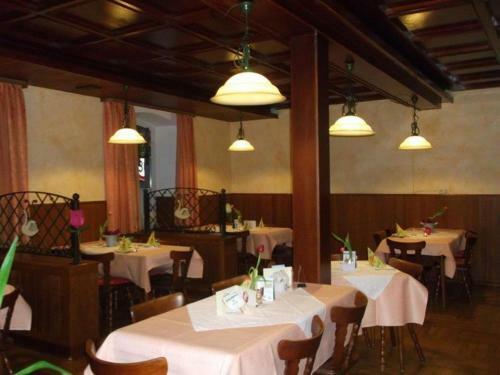 Hostal Gasthaus Schwanen
