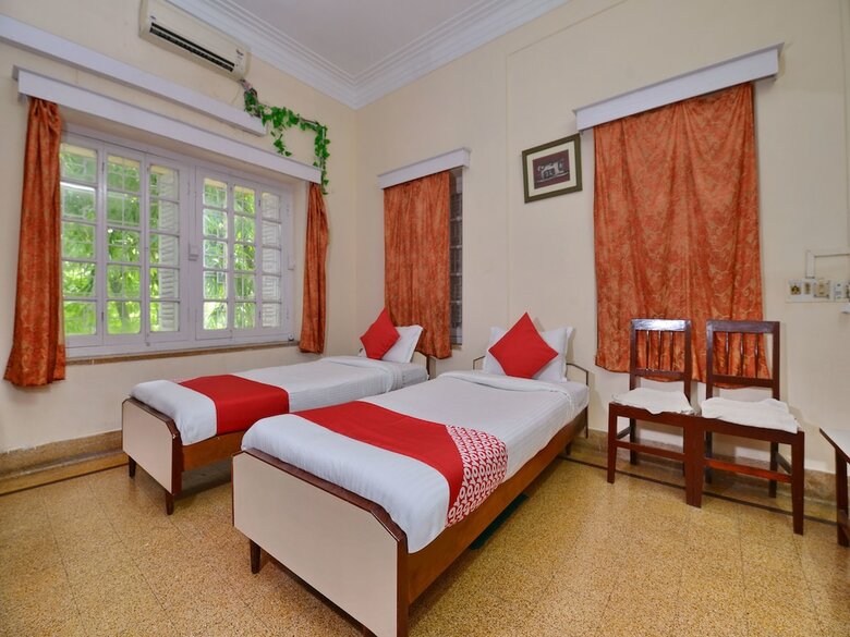 Hotel Oyo 10826 Sona Guest House
