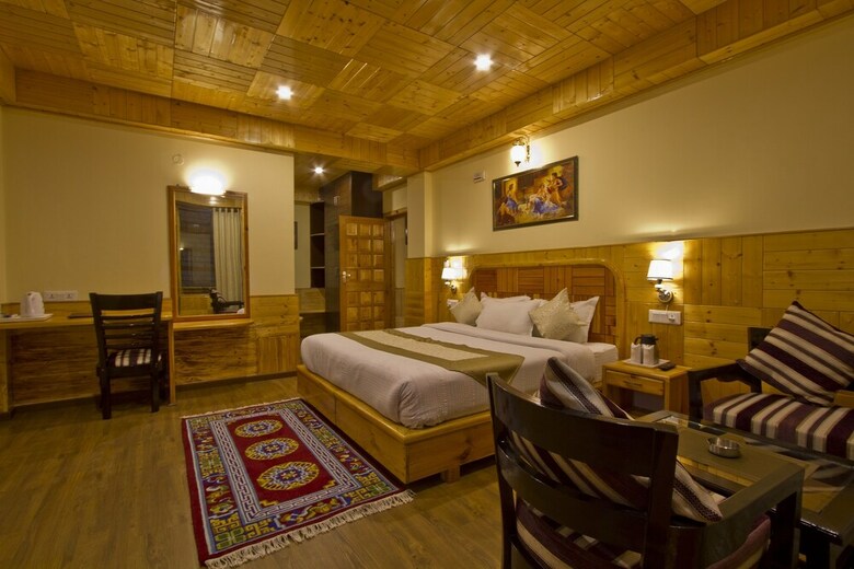 Hotel Foghills Cottages Manali