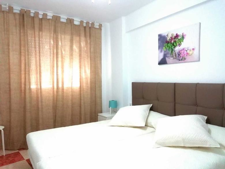 Apartment-apartment-ensuite With Shower-city View
