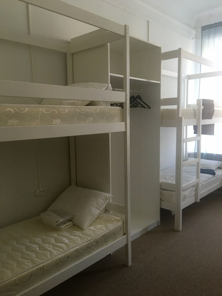 Hostal Chekhov House Hostel & Hotel