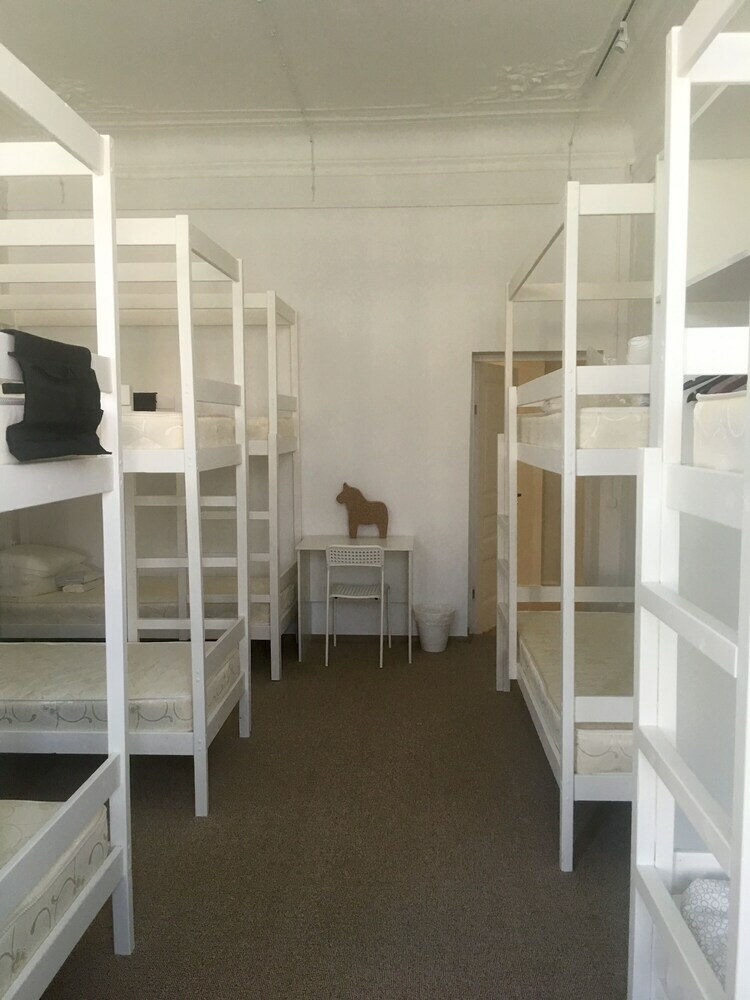 Hostal Chekhov House Hostel & Hotel