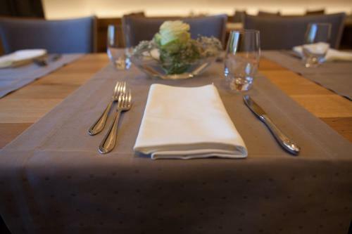 Hostal Landgasthof R�hrberger Hof