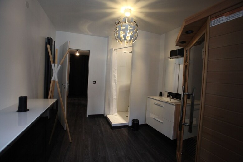 2 Bd Apartment With Sauna- Center Annecy