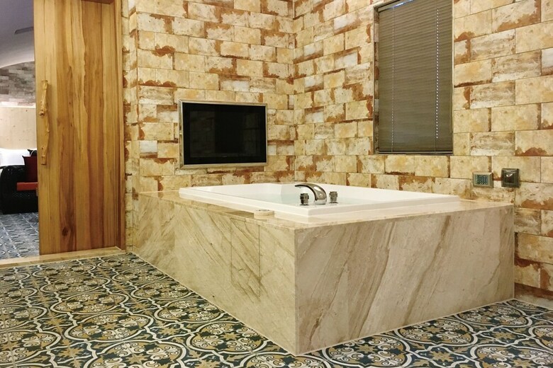 Hotel Icolour Villa