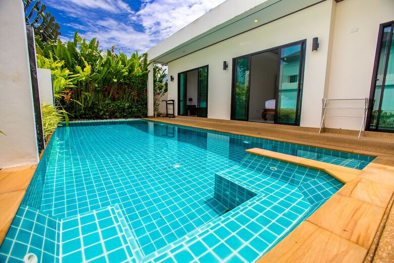 Thai-themed 3br Boutique Villa By Intira