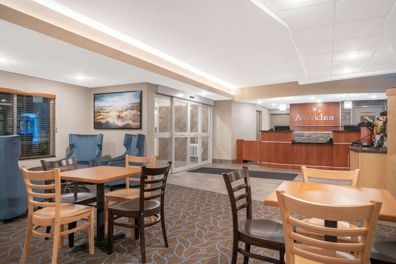 Hotel Americinn By Wyndham Windom