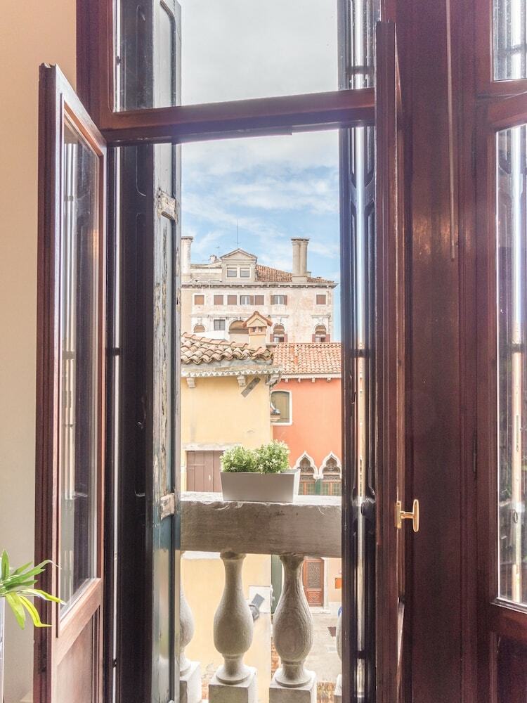 Riva Palace Apartments