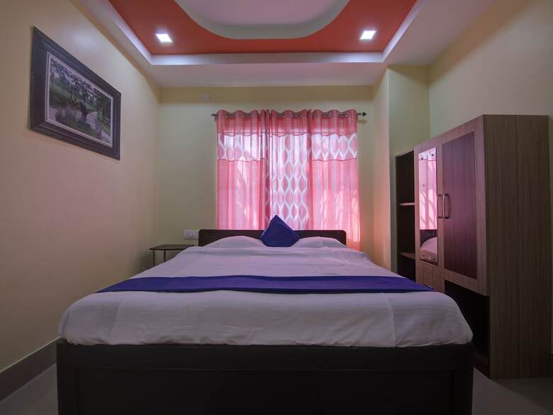 Hotel Oyo 13454 Dhaka Lodge