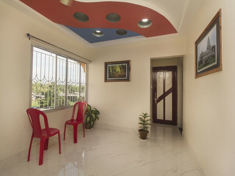 Hotel Oyo 13454 Dhaka Lodge