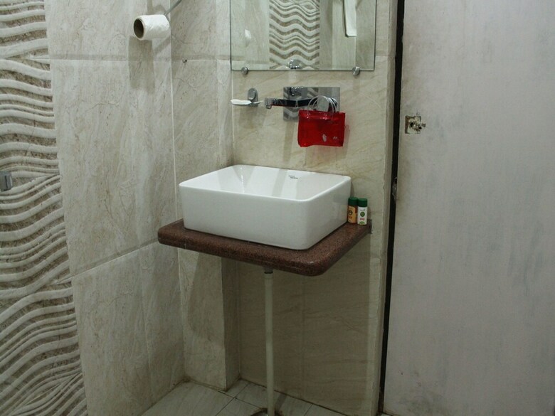 Oyo 4036 Hotel Liberty Residency