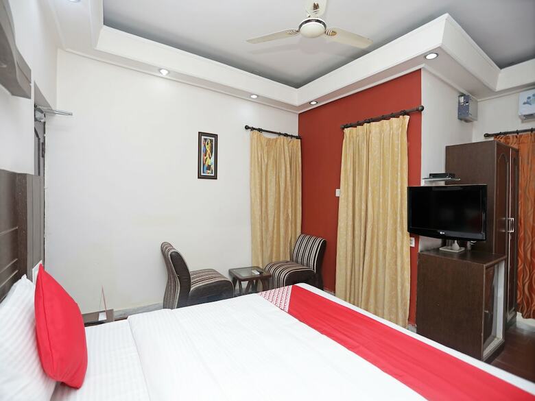 Hotel Oyo 3072 Royal Villa