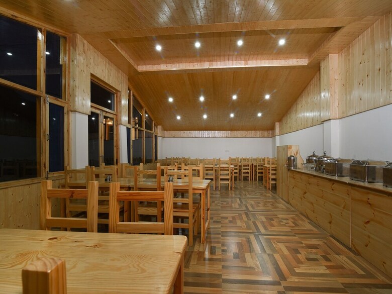 Oyo 15699 Hotel Conifer