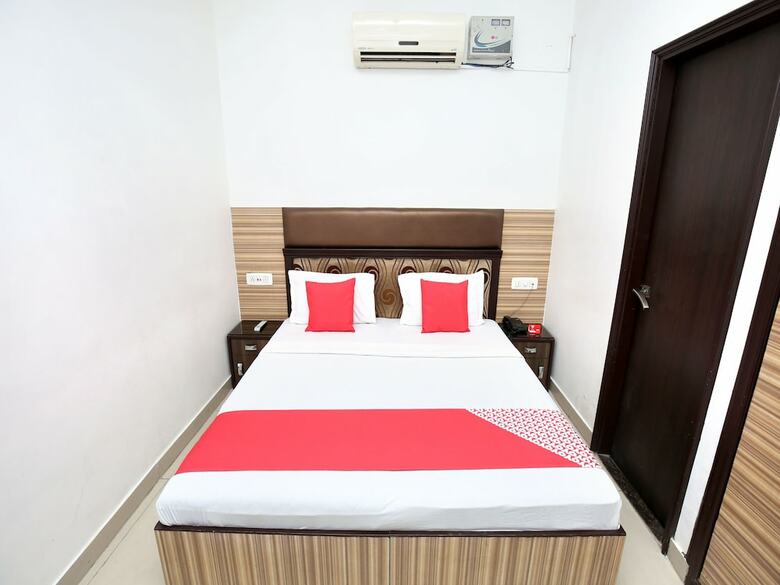 Oyo 15565 Hotel Midtown